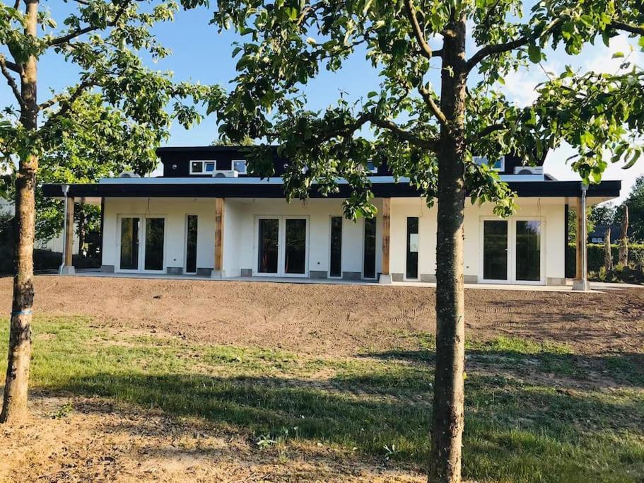 Stijlvol Huisje Met Veranda! Tuynloodz A Beers  Buitenkant foto